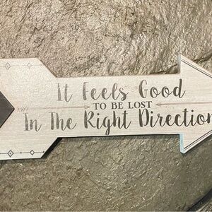 Inspirational Arrow Wall Decor - White and Black